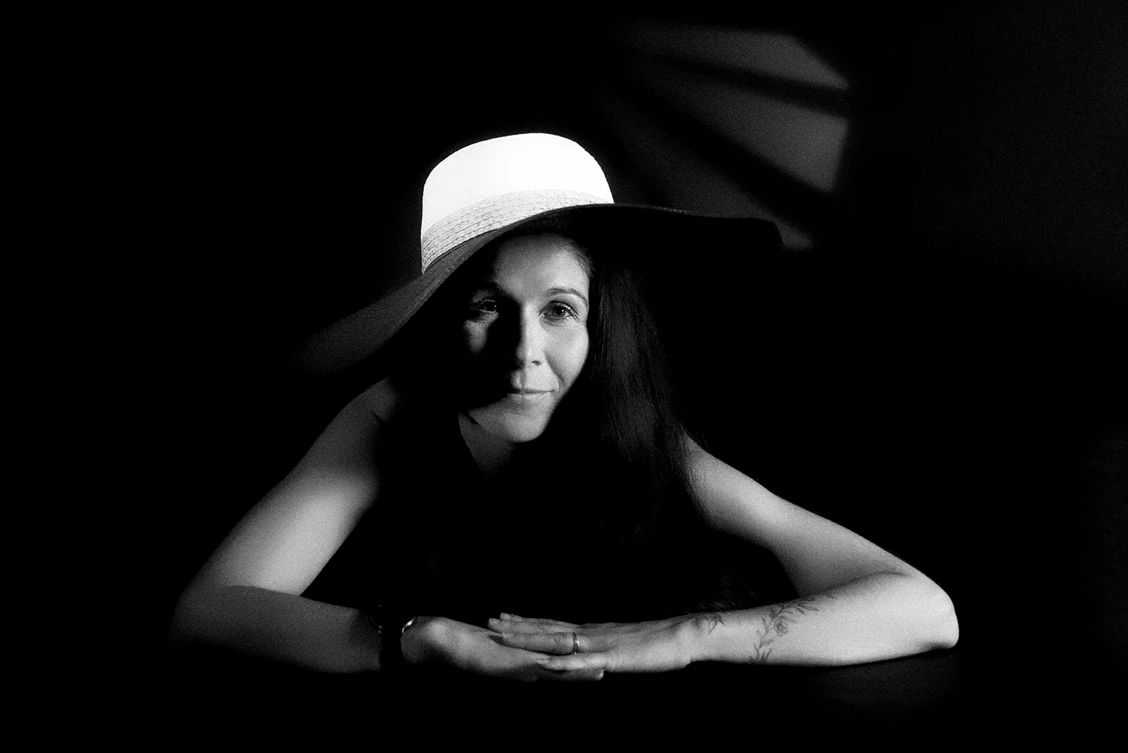 Portrait de studio en noir et blanc photographié par Numérimage 47